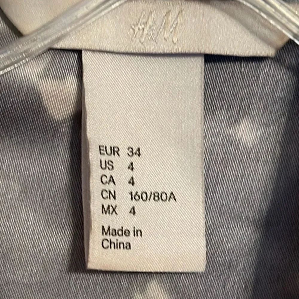 H & M - Picture 4 of 4